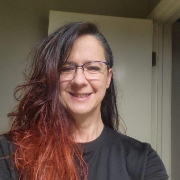 sawinger woman profile picture