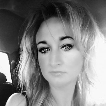 swinger woman profile